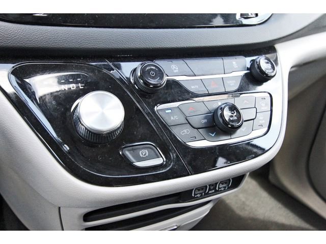 Used 2023 Chrysler Voyager LX FWD image 26