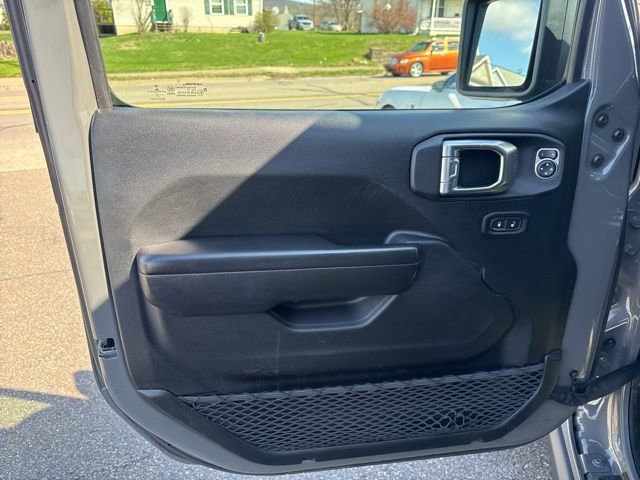 Used 2021 Jeep Gladiator Sport AWD/4WD image 16