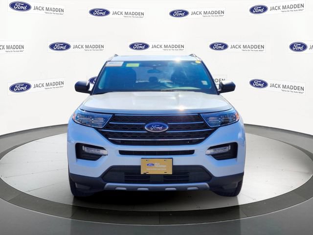 Certified 2023 Ford Explorer XLT w/ Equipment Group 202A AWD/4WD image 8