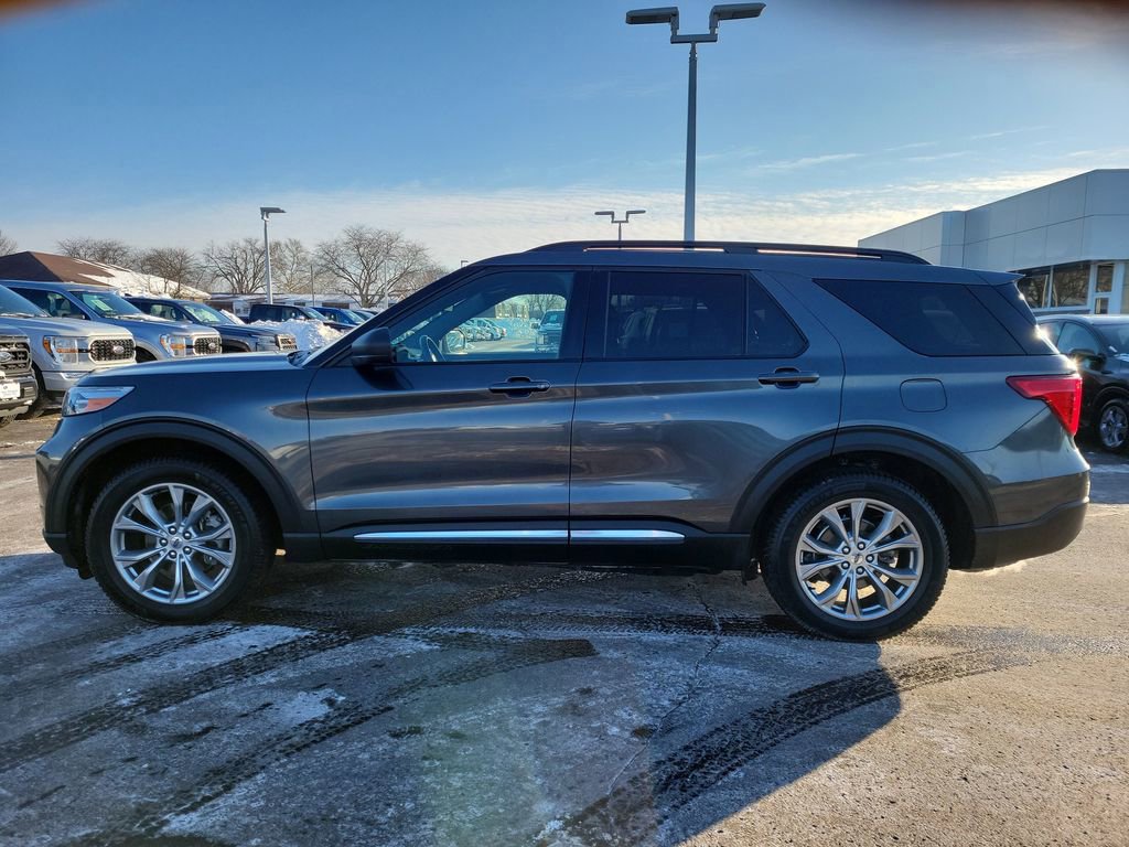 Certified 2020 Ford Explorer XLT w/ Equipment Group 202A image 2