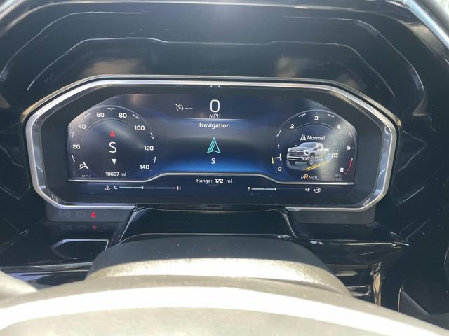 Used 2025 Chevrolet Silverado 2500 LT w/ Convenience Package AWD/4WD image 32
