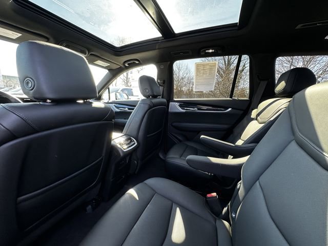 Used 2023 Cadillac XT6 Premium Luxury w/ Technology Package image 18