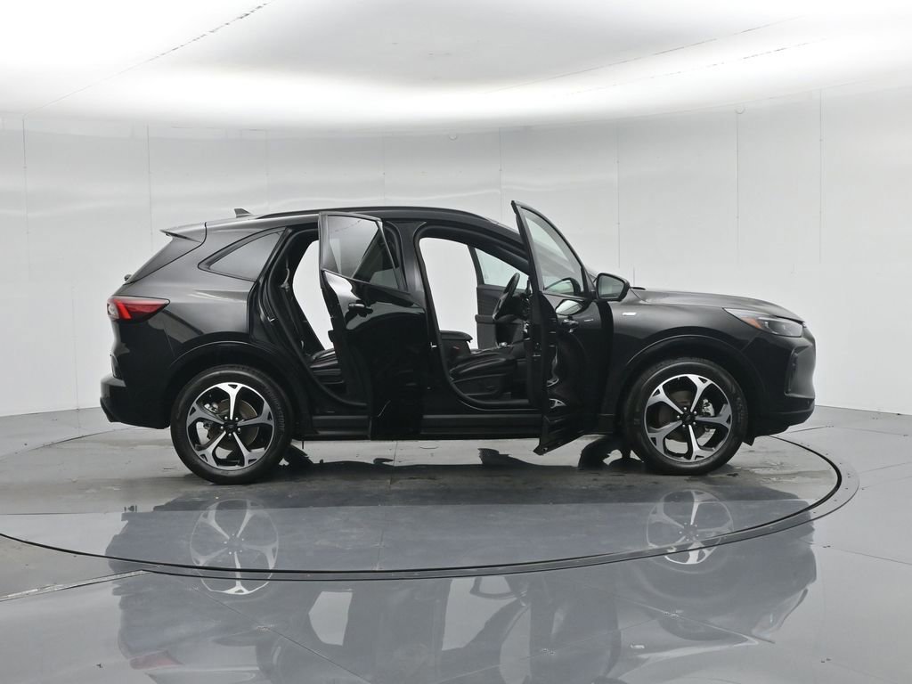 Certified 2024 Ford Escape ST-Line Elite image 34