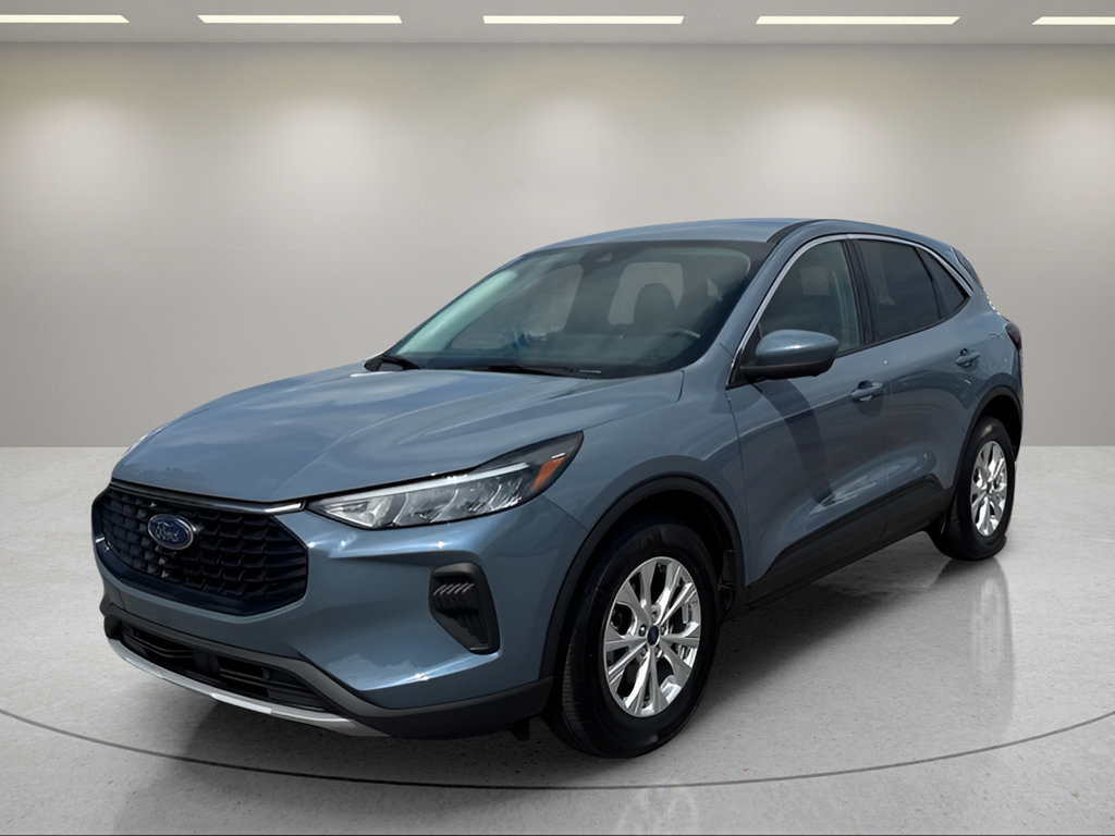 Certified 2023 Ford Escape Active w/ Tech Pack #2 AWD/4WD image 3