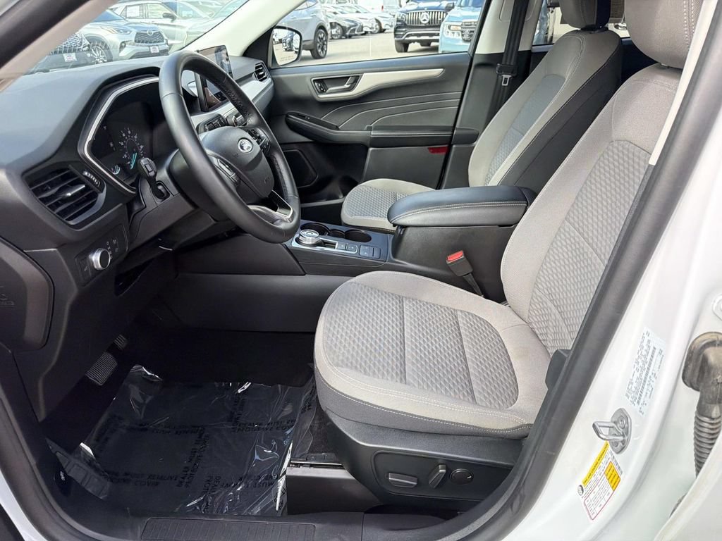 Certified 2022 Ford Escape SE w/ Convenience Package AWD/4WD image 16