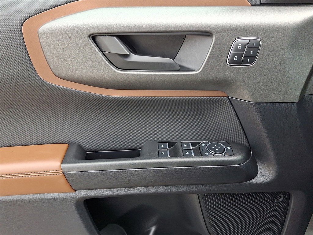 Certified 2025 Ford Bronco Sport Outer Banks image 13