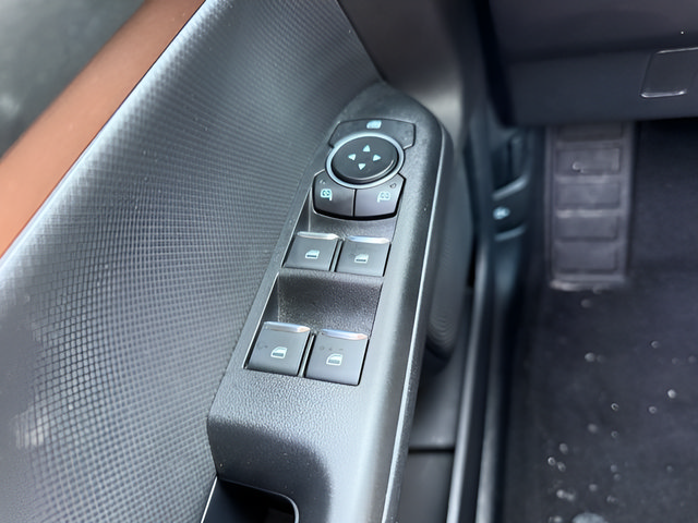 Certified 2025 Ford Bronco Sport Outer Banks w/ Outer Banks Tech Package+ AWD/4WD image 24