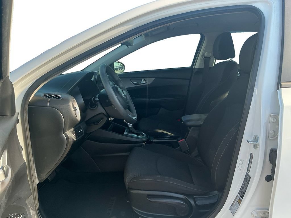 Used 2020 Kia Forte LXS FWD image 14