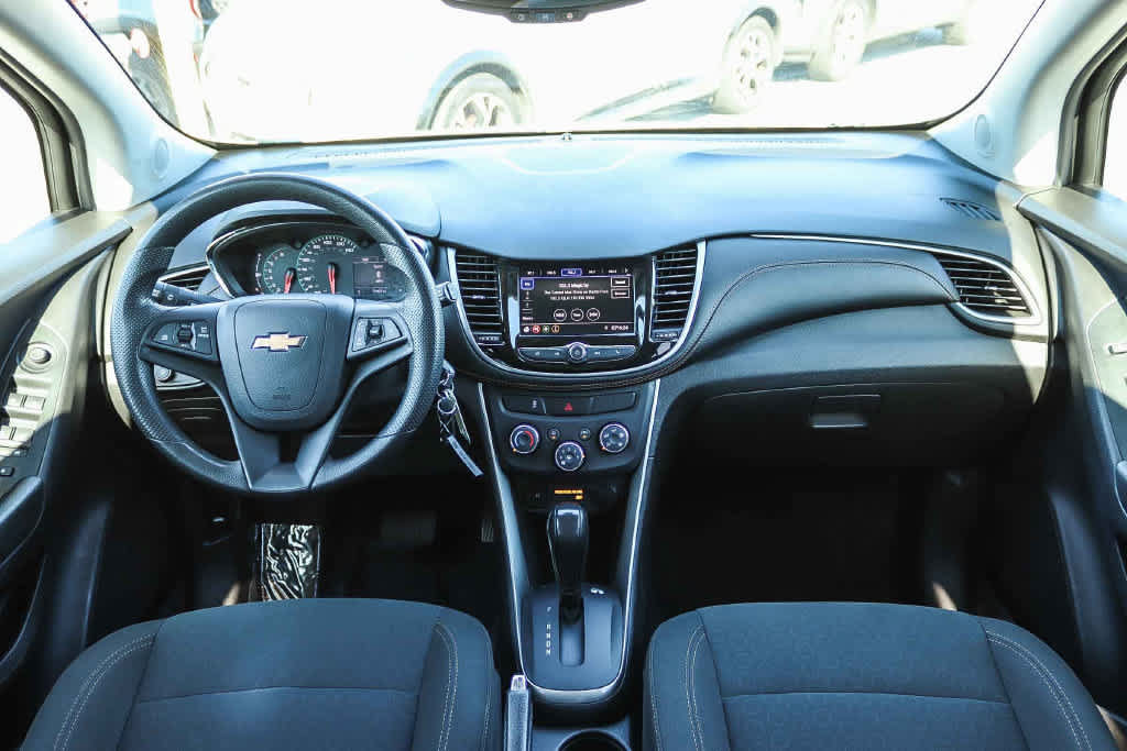 Used 2022 Chevrolet Trax LS w/ Tint and Cruise Package FWD image 12