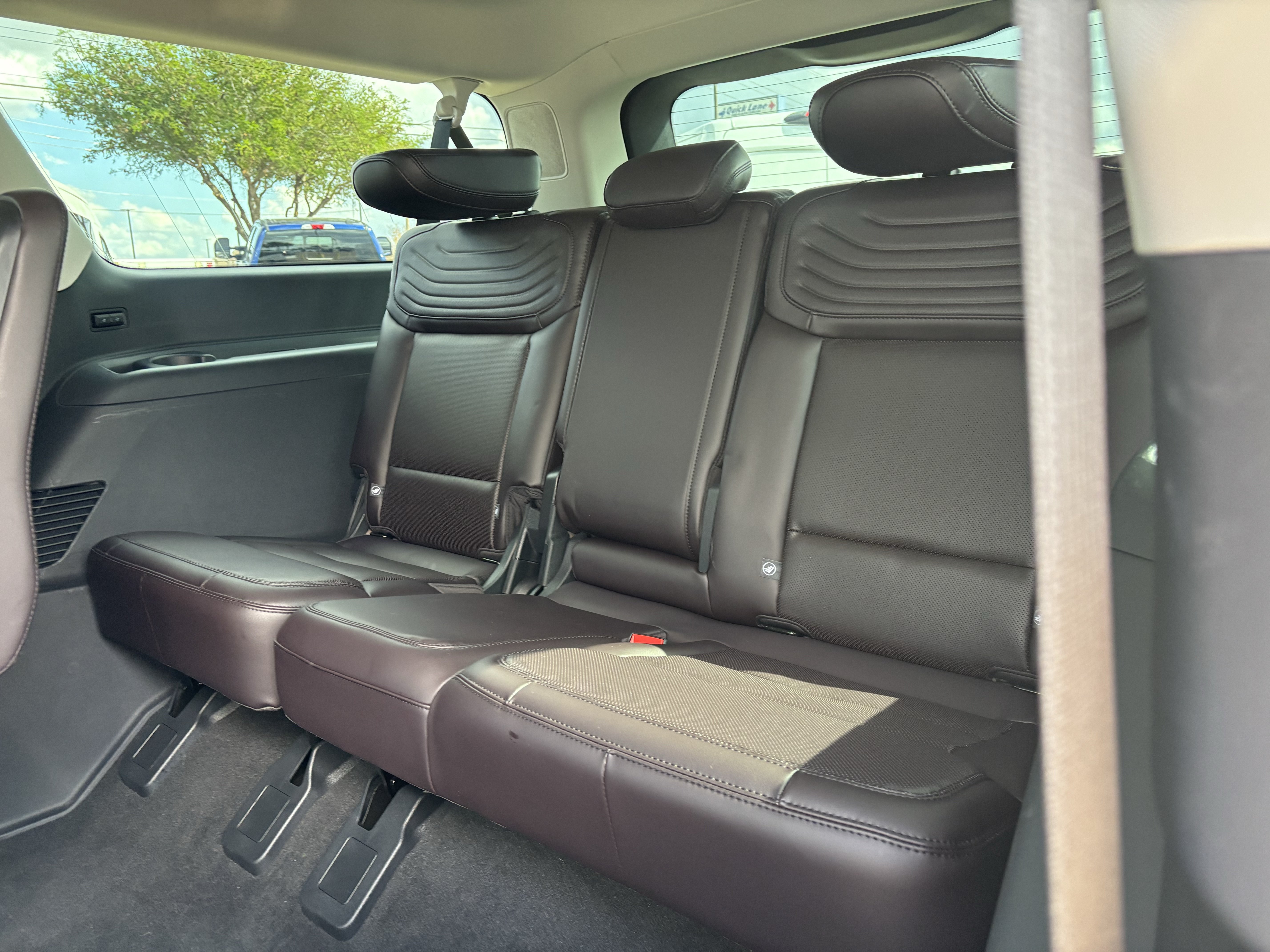 Certified 2025 Ford Expedition Max Platinum w/ Platinum Ultimate Package AWD/4WD image 18