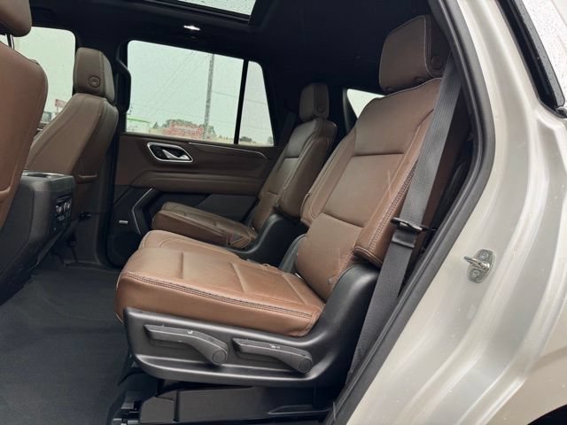 Used 2021 Chevrolet Tahoe High Country AWD/4WD image 10