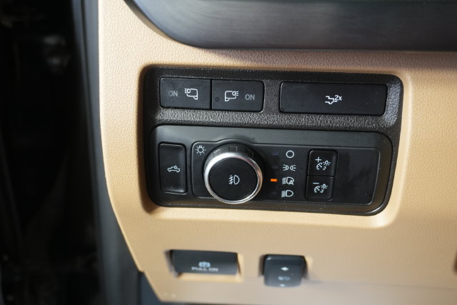 Certified 2024 Ford F350 Lariat w/ Lariat Ultimate Package AWD/4WD image 24