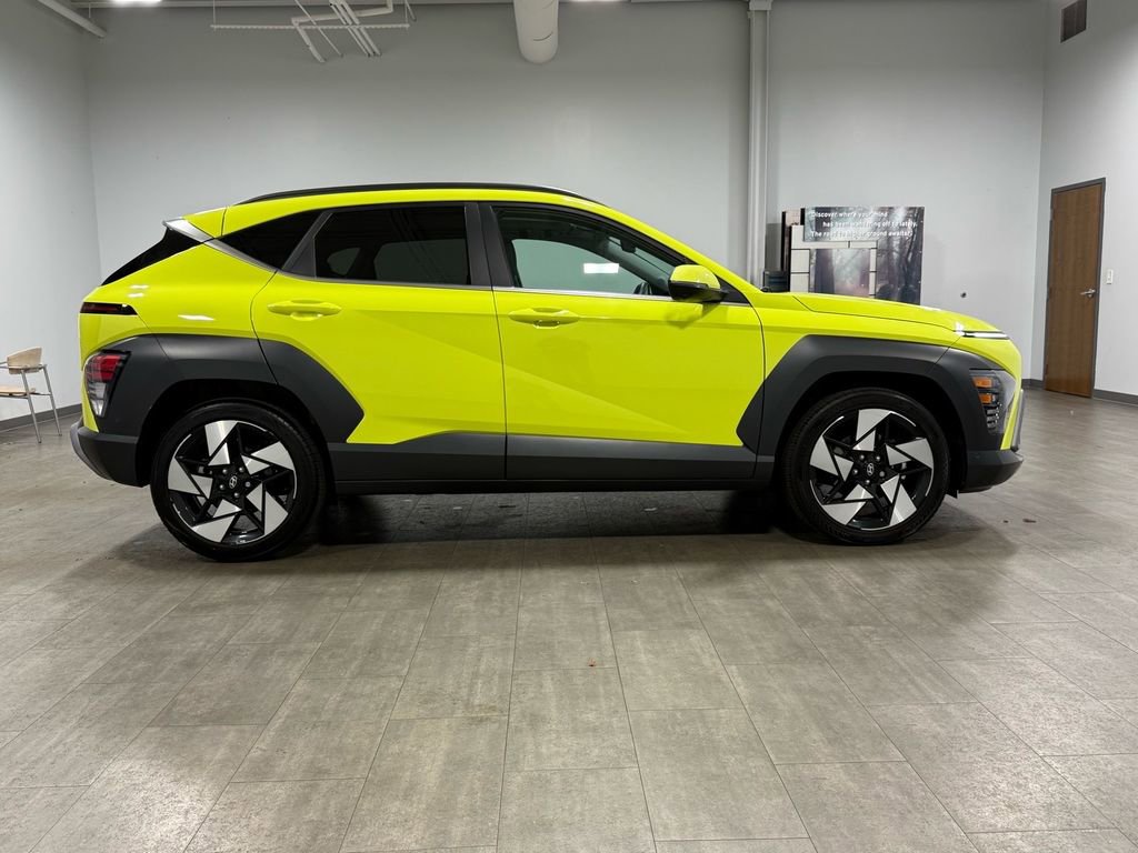Used 2024 Hyundai Kona Limited image 3