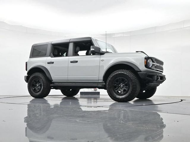 Certified 2024 Ford Bronco Wildtrak AWD/4WD image 38