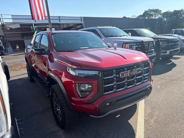 Used 2024 GMC Canyon AT4 w/ Technology Package AWD/4WD image 2