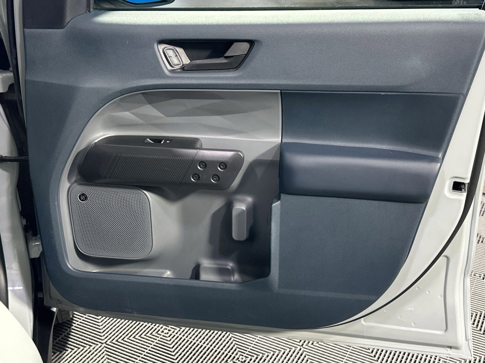 Certified 2024 Ford Maverick Tremor w/ Tremor Off-Road Package AWD/4WD image 36