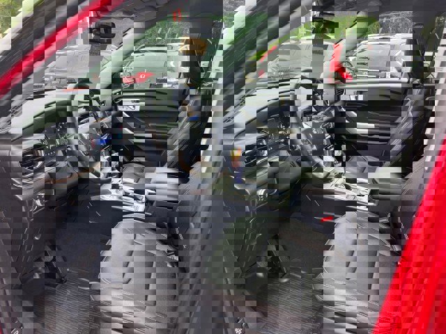 Certified 2022 Ford Explorer Limited w/ Equipment Group 301A image 9