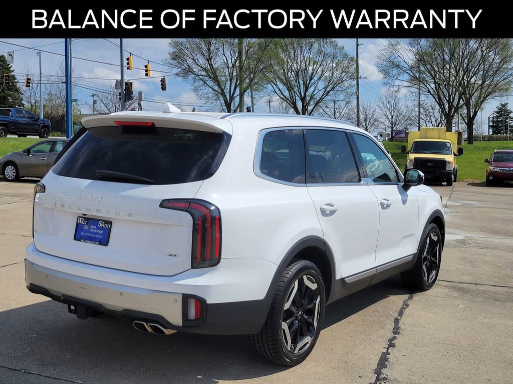 Used 2024 Kia Telluride EX w/ EX Captain's Chair Package AWD/4WD image 4
