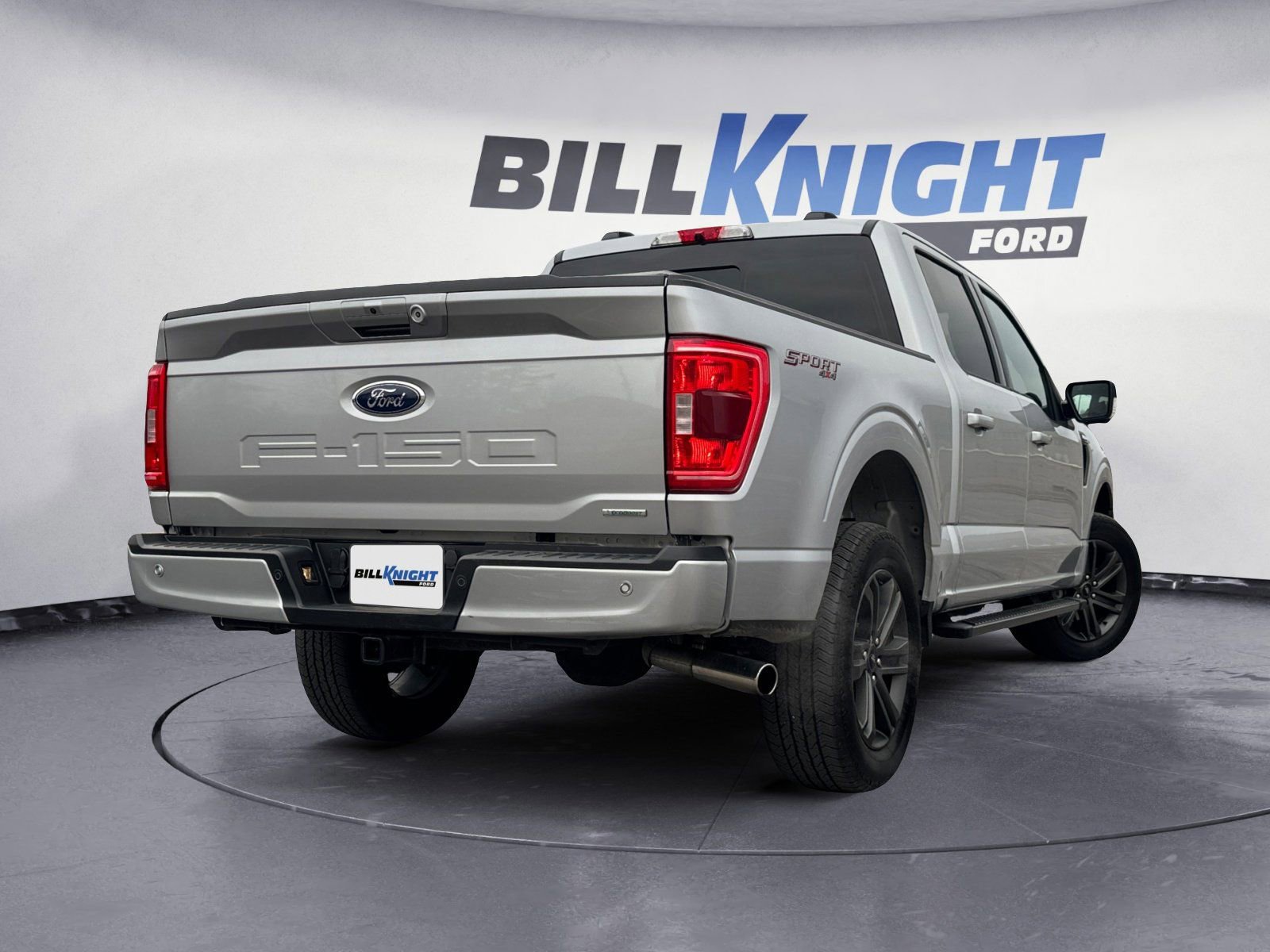 Certified 2022 Ford F150 XLT w/ Equipment Group 302A High image 5