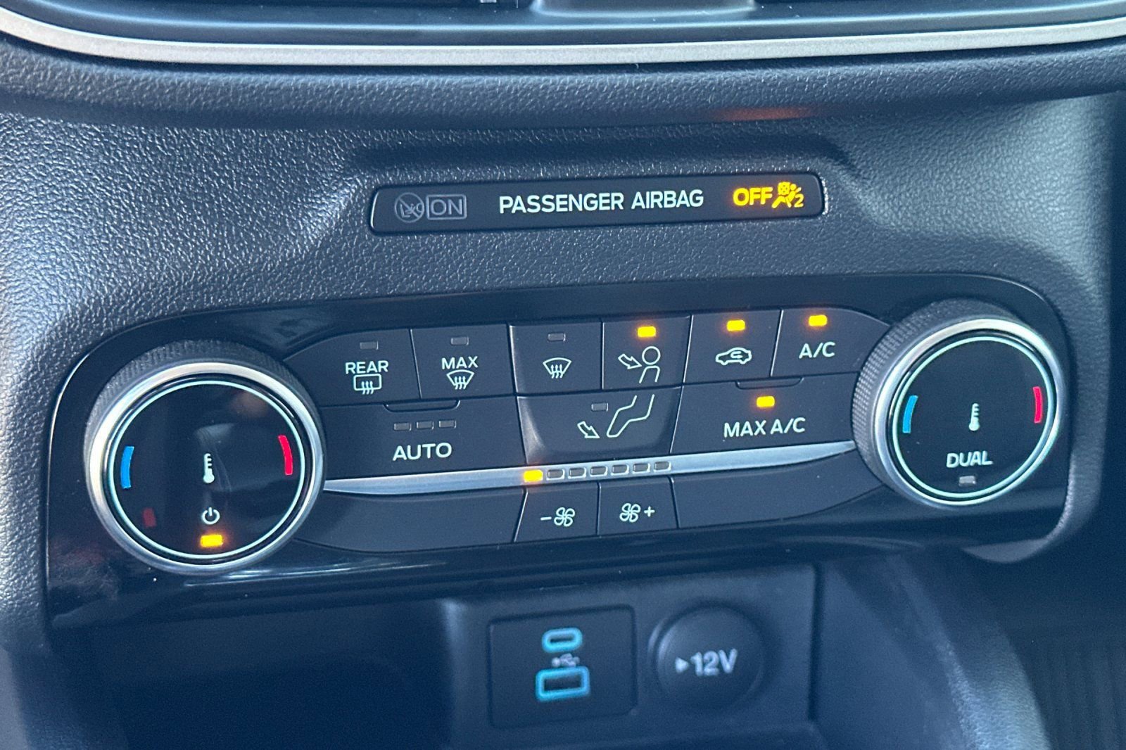 Certified 2022 Ford Escape SE w/ Convenience Package image 23