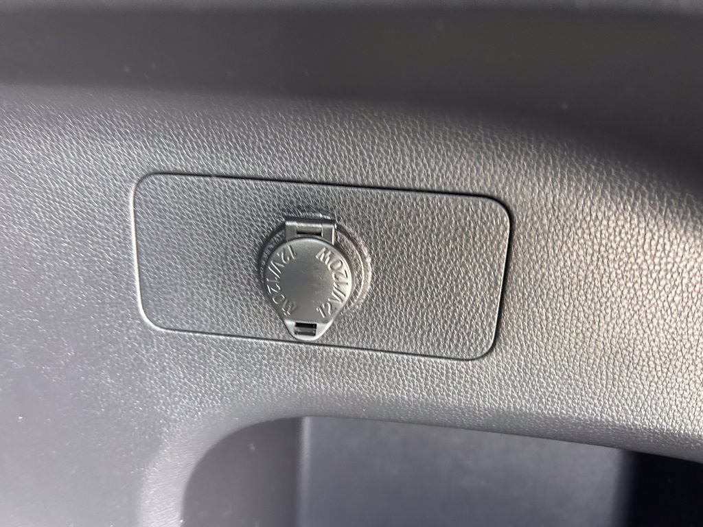 Used 2019 Toyota RAV4 XLE w/ Protection Package FWD image 17