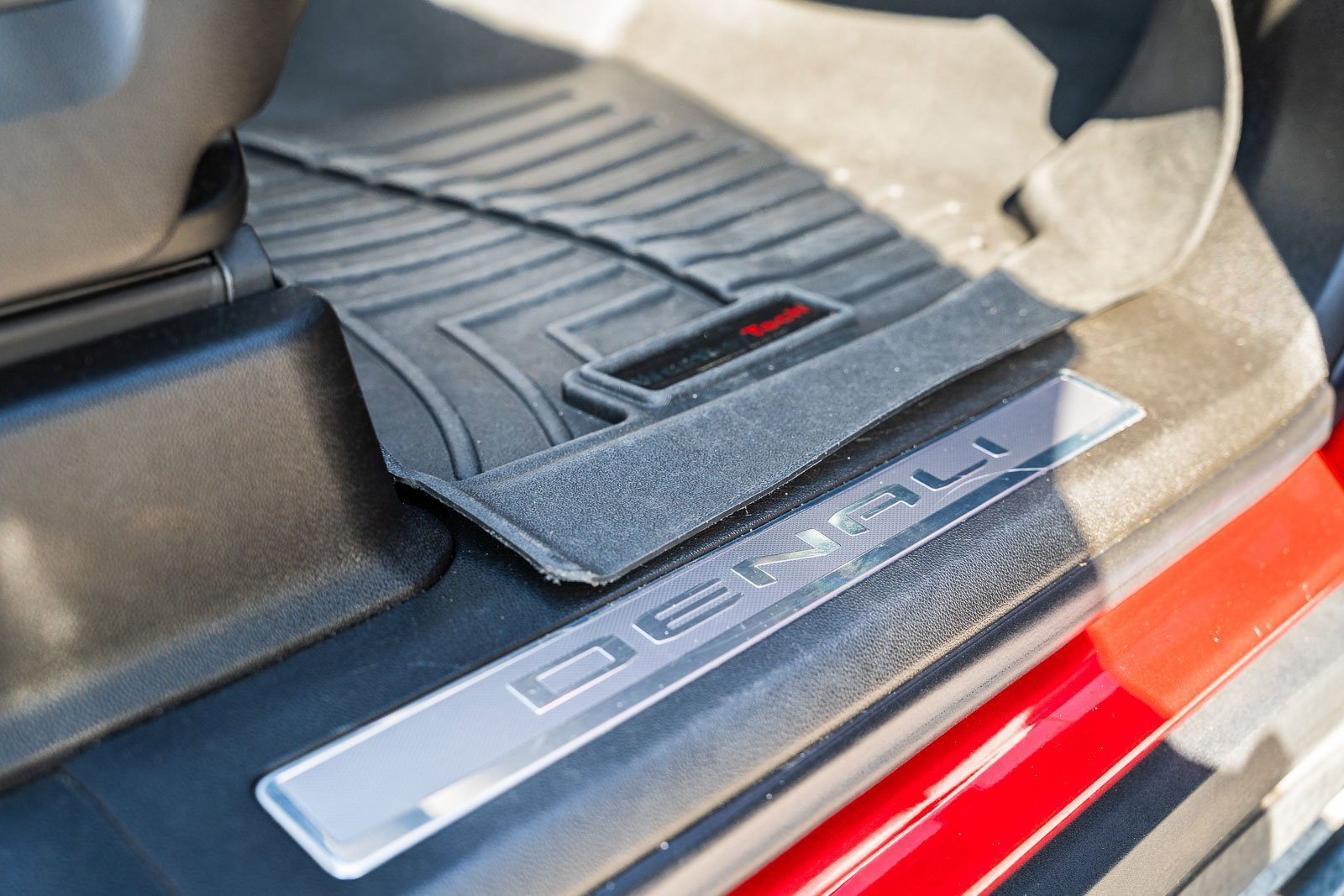 Used 2023 GMC Yukon Denali image 12