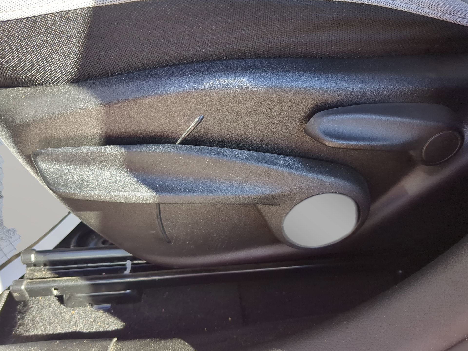 Used 2018 Jeep Renegade Latitude image 48