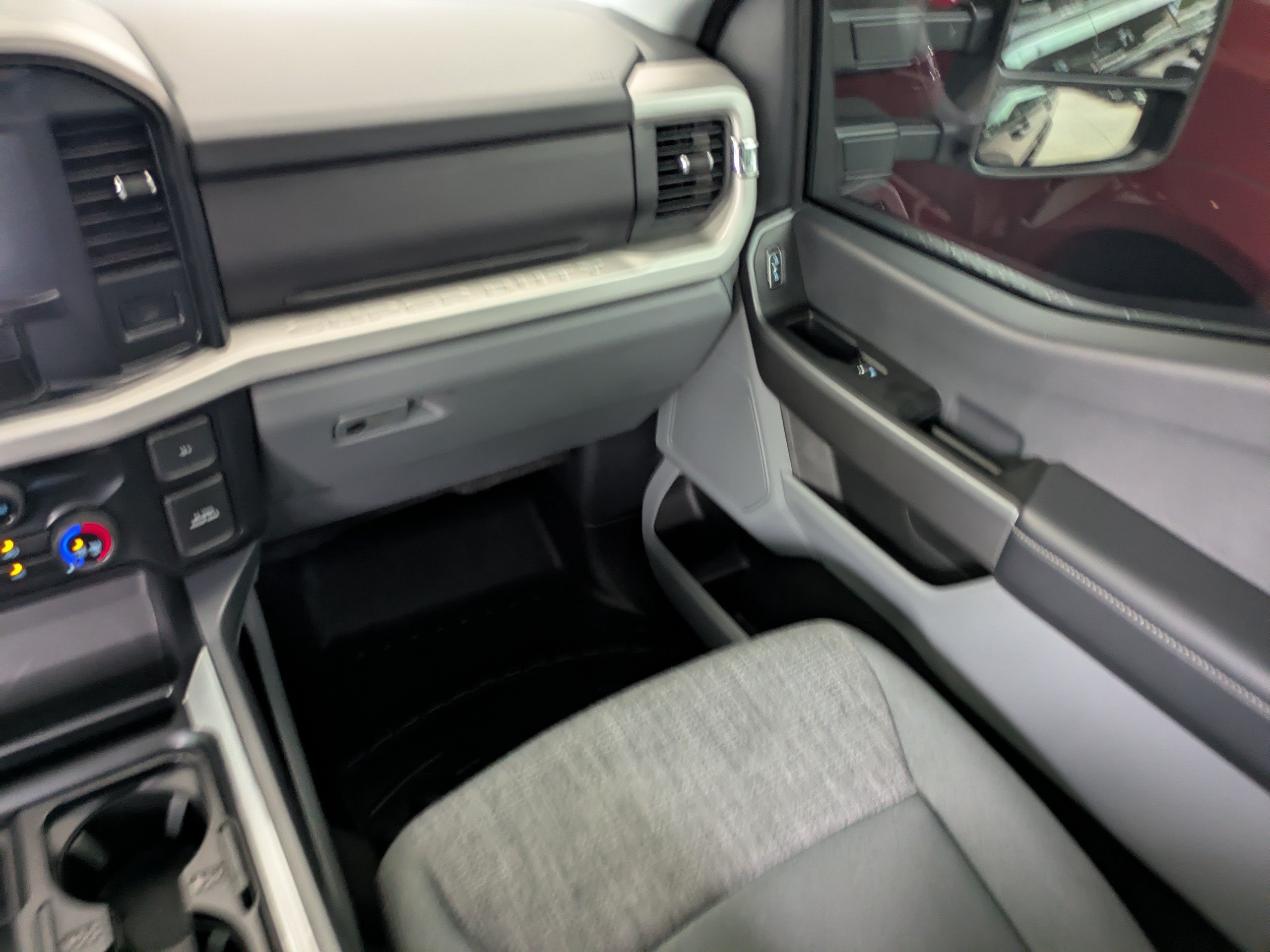 Certified 2025 Ford F250 XLT AWD/4WD image 16