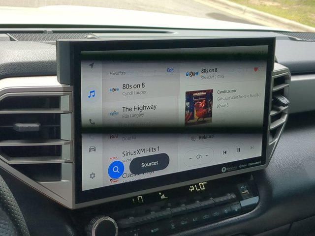 Used 2023 Toyota Tundra Limited w/ Power Package AWD/4WD image 23