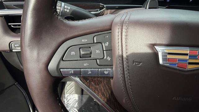 Used 2024 Cadillac Escalade Sport Platinum w/ LPO, ONYX Package AWD/4WD image 13