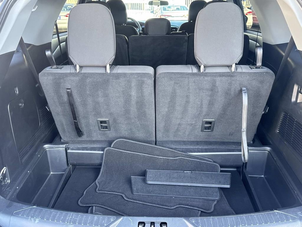 Certified 2023 Ford Explorer XLT image 9