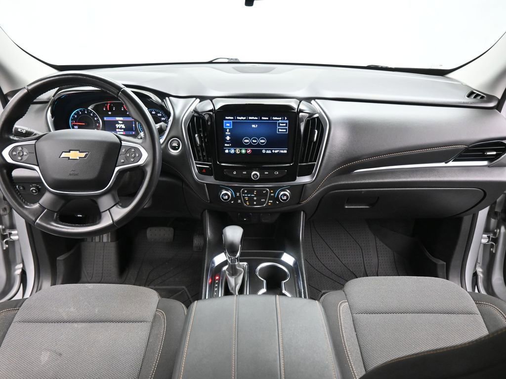 Used 2021 Chevrolet Traverse LT image 48