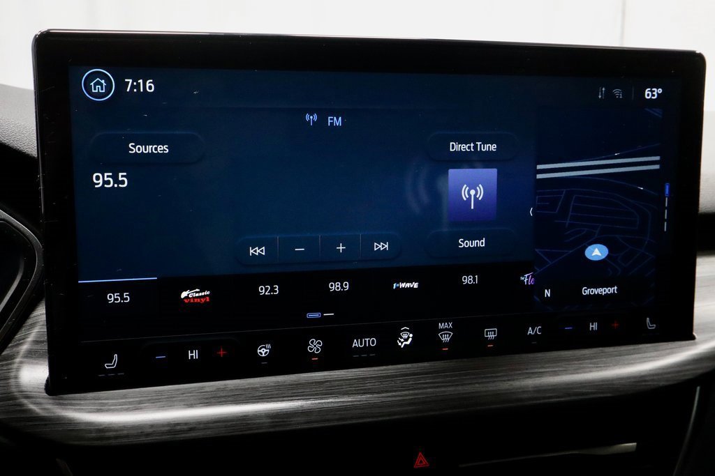 Certified 2023 Ford Escape SE w/ PHEV Premium Package image 11