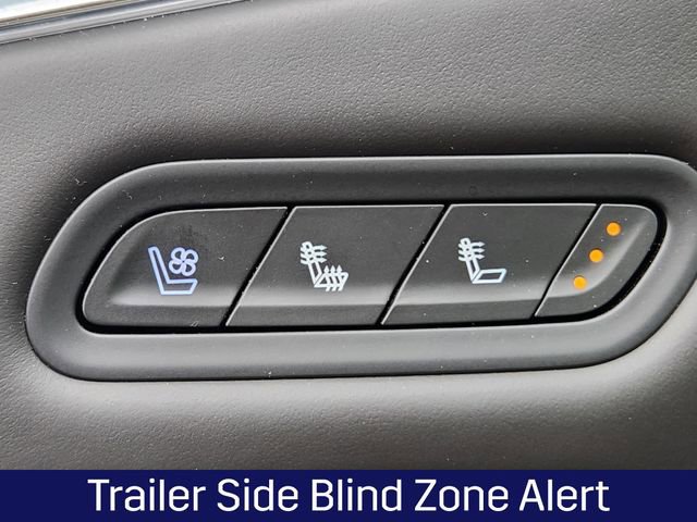 Used 2023 Cadillac Escalade ESV Sport Platinum w/ LPO, Floor Liner Package AWD/4WD image 27
