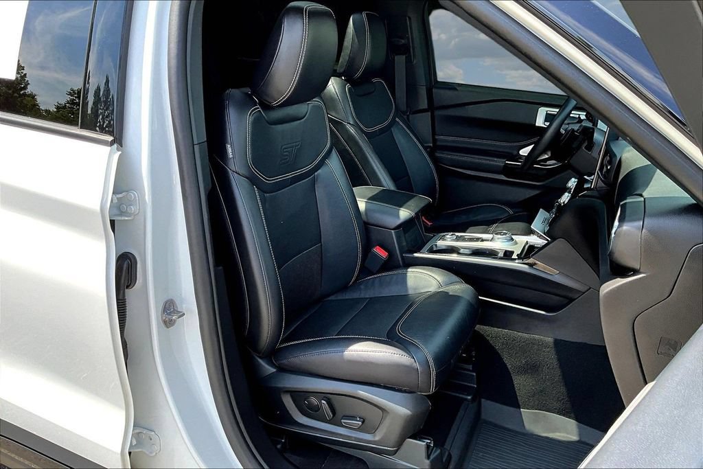 Certified 2023 Ford Explorer ST w/ Equipment Group 401A AWD/4WD image 32