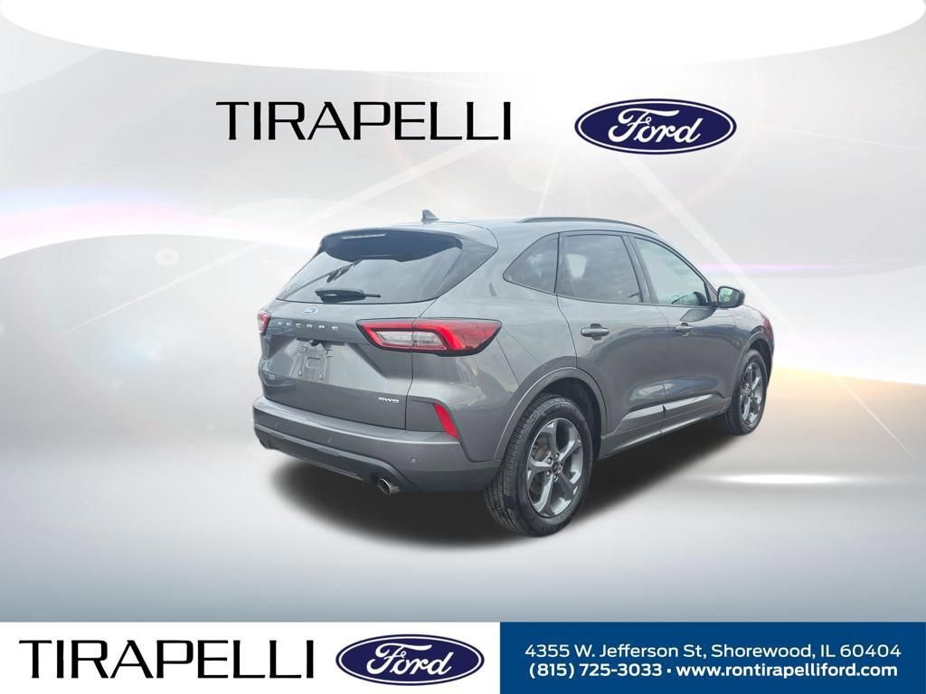 Certified 2023 Ford Escape ST-Line w/ Tech Pack #1 AWD/4WD image 3