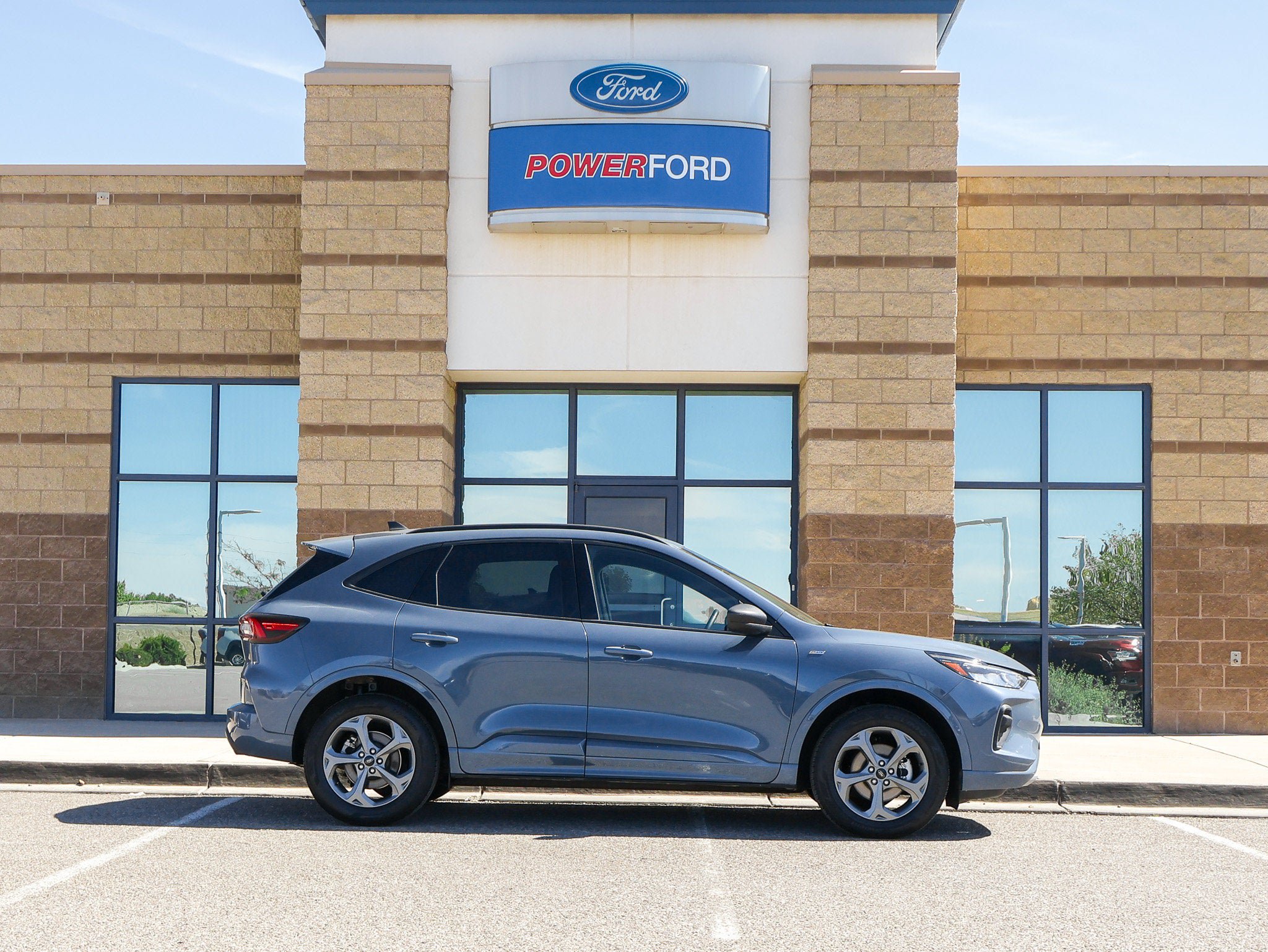 Certified 2024 Ford Escape ST-Line AWD/4WD image 5