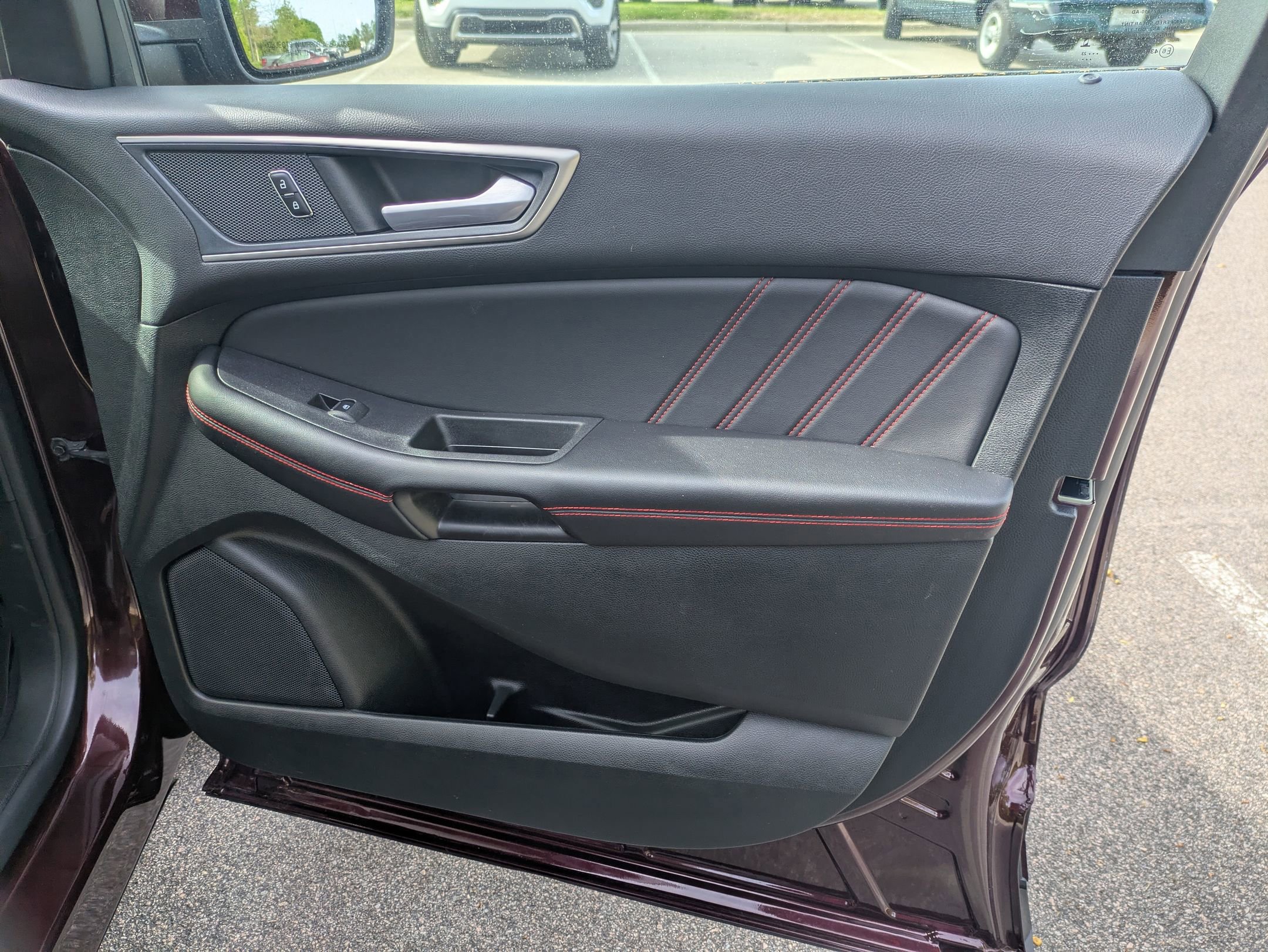 Certified 2023 Ford Edge ST-Line image 40