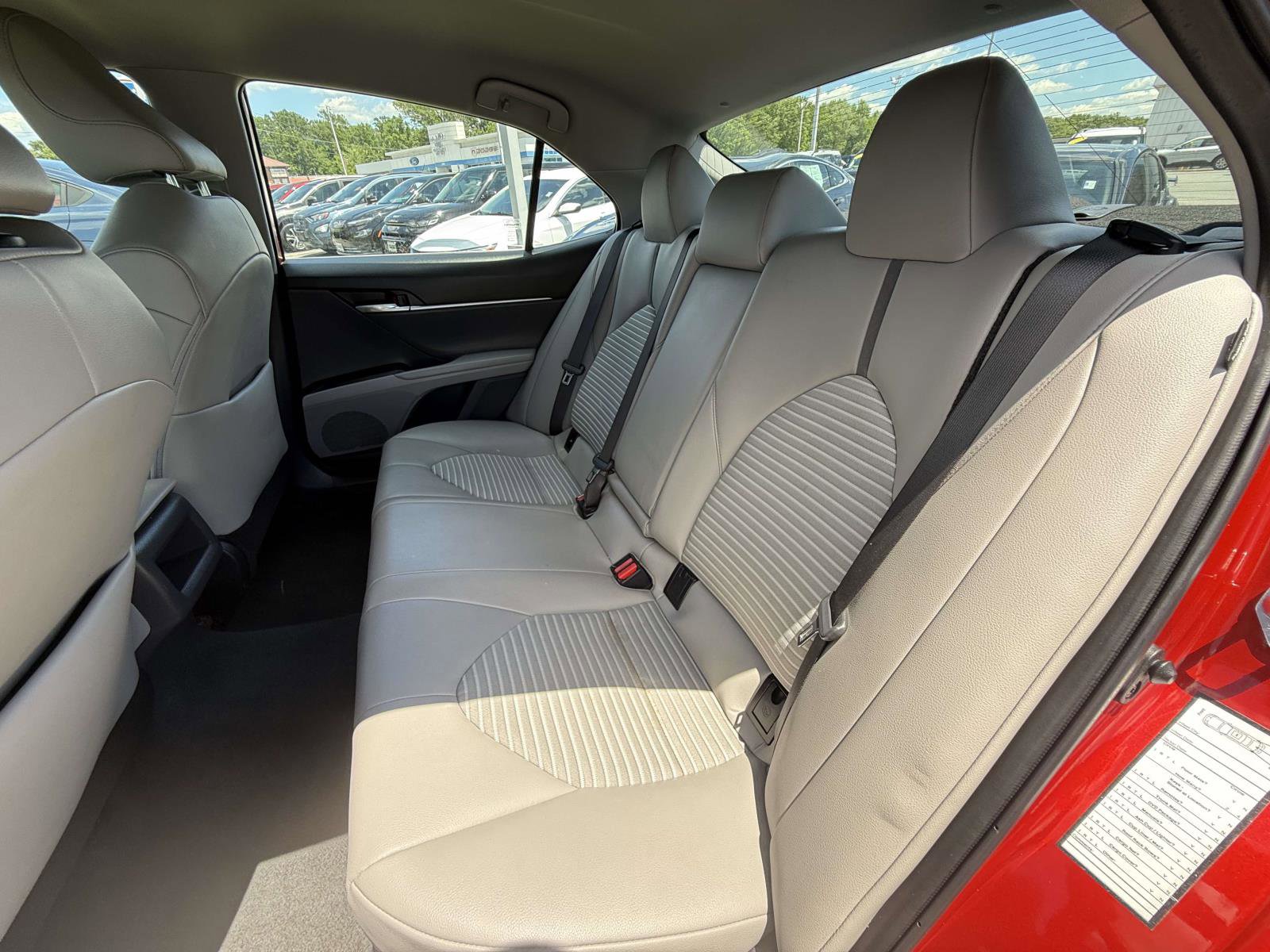 Used 2022 Toyota Camry SE FWD image 28