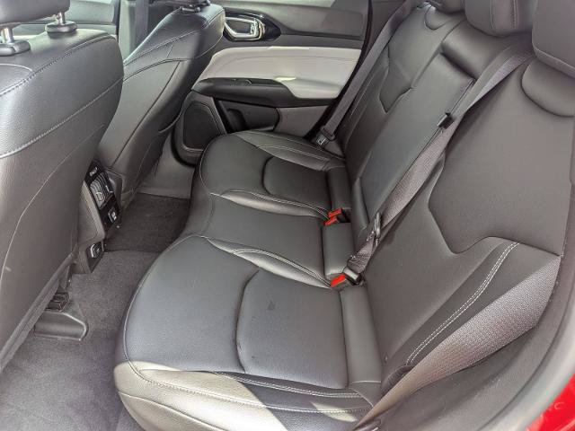 Used 2025 Jeep Compass Limited AWD/4WD image 25