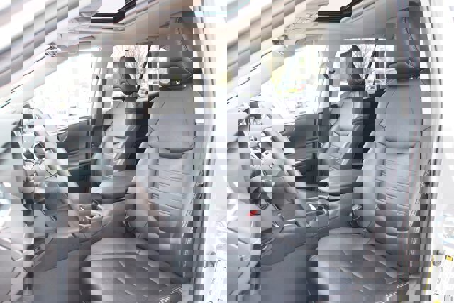 Used 2019 Toyota RAV4 XLE Premium image 16