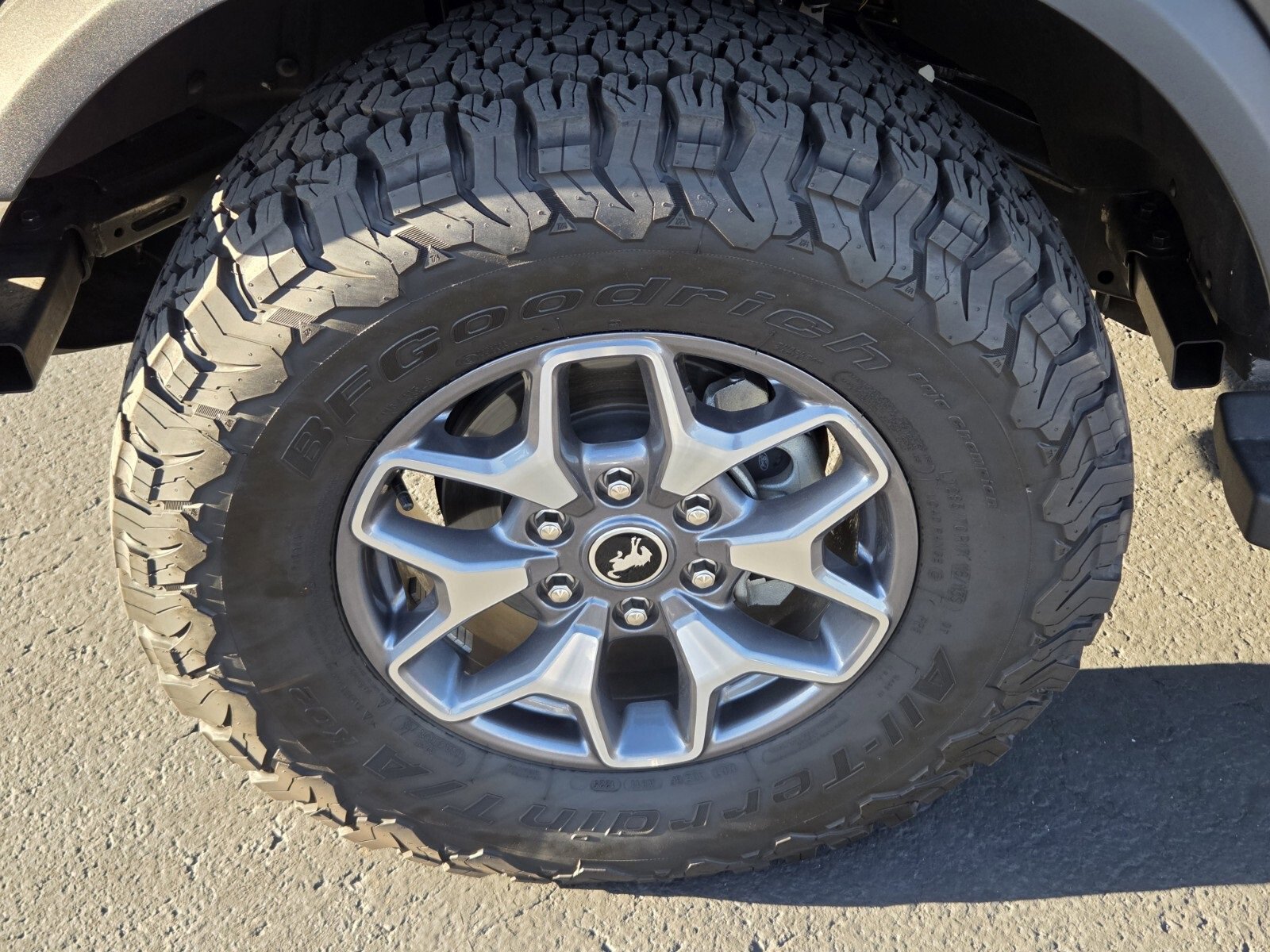 Certified 2025 Ford Bronco Badlands image 9