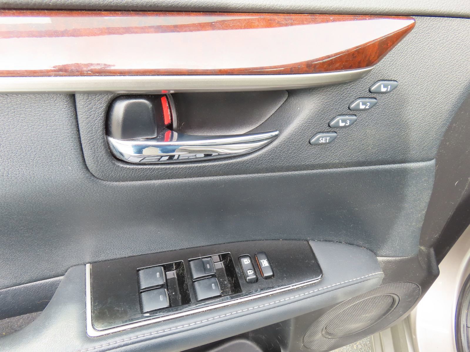 Used 2017 Lexus ES 350 w/ Luxury Package FWD image 13