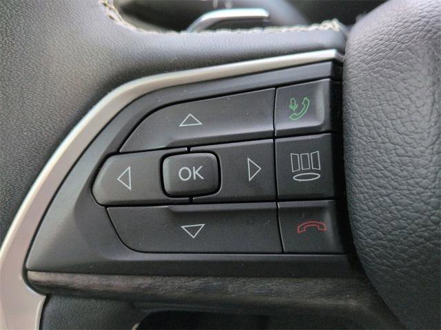 Used 2023 Jeep Grand Cherokee L Limited w/ Luxury Tech Group II image 24