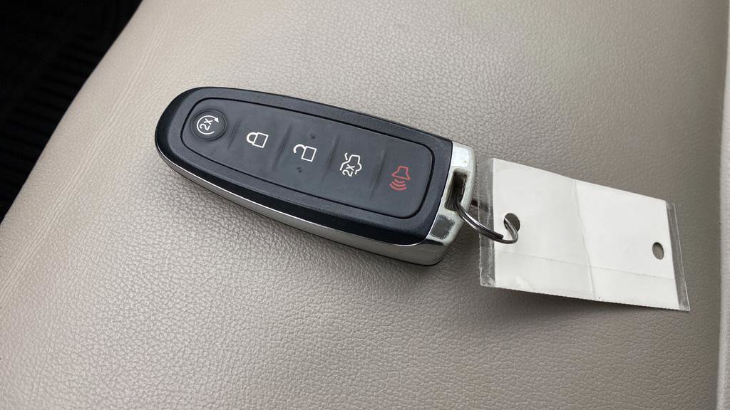 Certified 2017 Ford Escape Titanium image 21