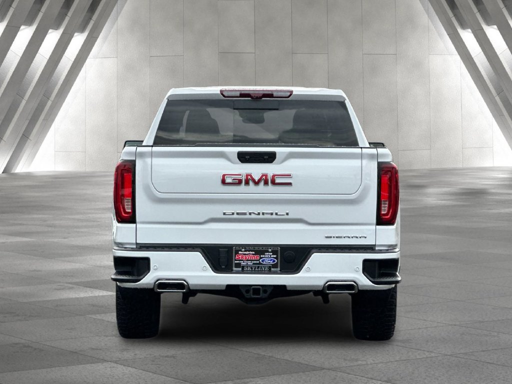 Used 2023 GMC Sierra 1500 Denali w/ Technology Package AWD/4WD image 4