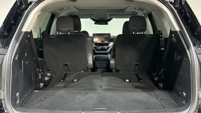Certified 2025 Ford Explorer Active w/ Active Comfort Package AWD/4WD image 38