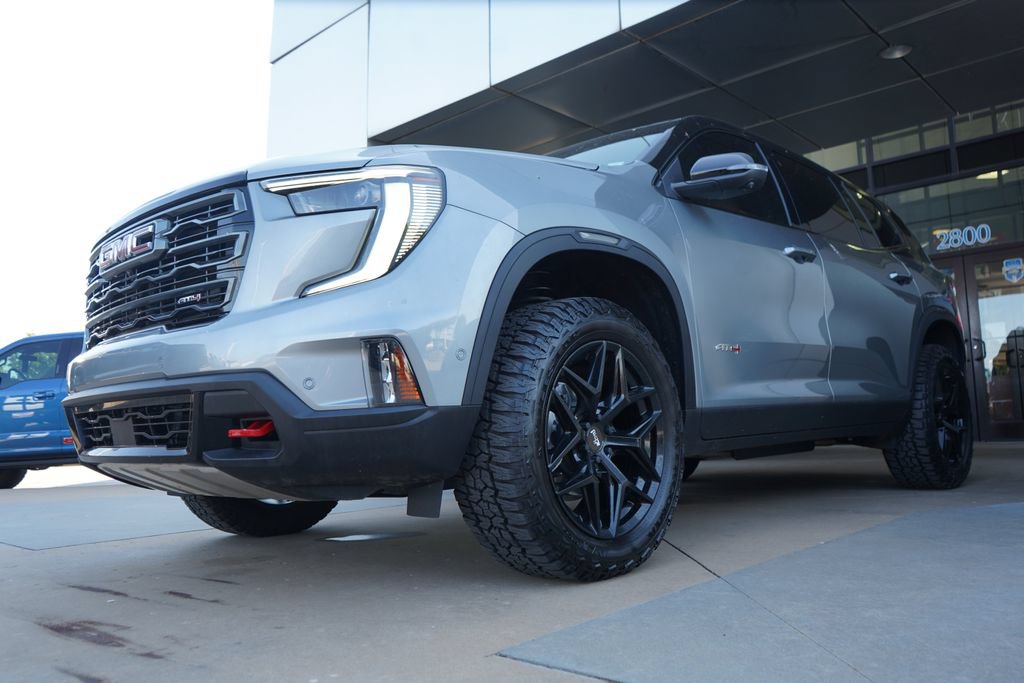Used 2025 GMC Acadia AT4 w/ Super Cruise Package AWD/4WD image 5