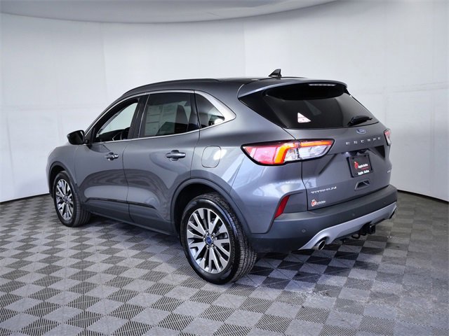 Certified 2022 Ford Escape Titanium w/ Class II Trailer Tow Package image 2