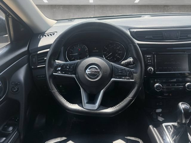Used 2020 Nissan Rogue SV FWD image 22